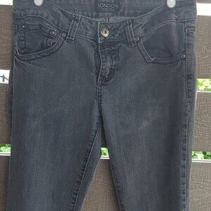 London low rise skinny‎ leg distress black size 9